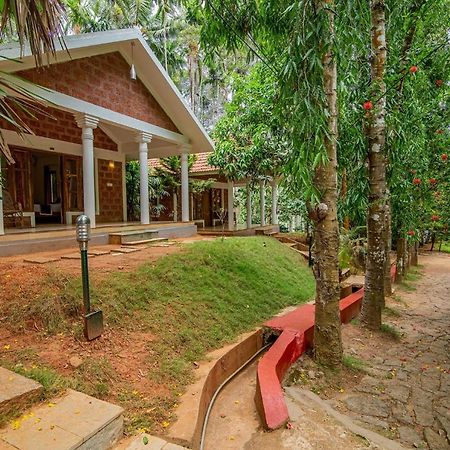 Orchid Trails Resort Султан-Батері Екстер'єр фото