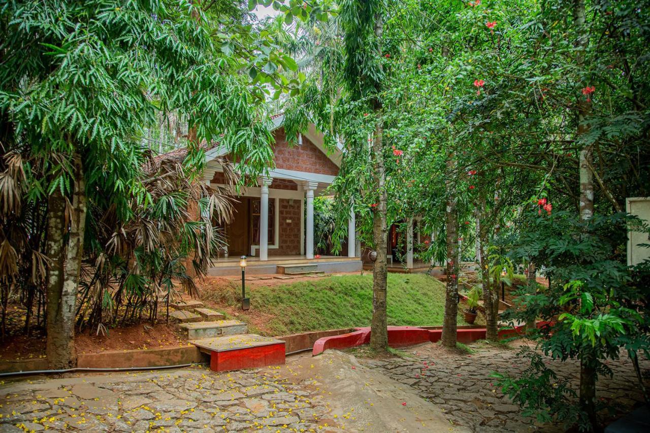 Orchid Trails Resort Султан-Батері Екстер'єр фото