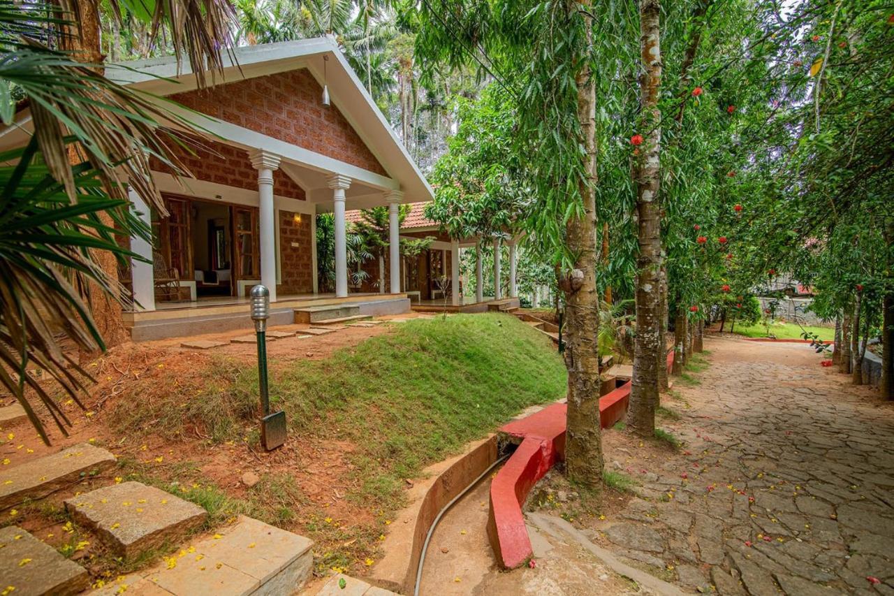 Orchid Trails Resort Султан-Батері Екстер'єр фото